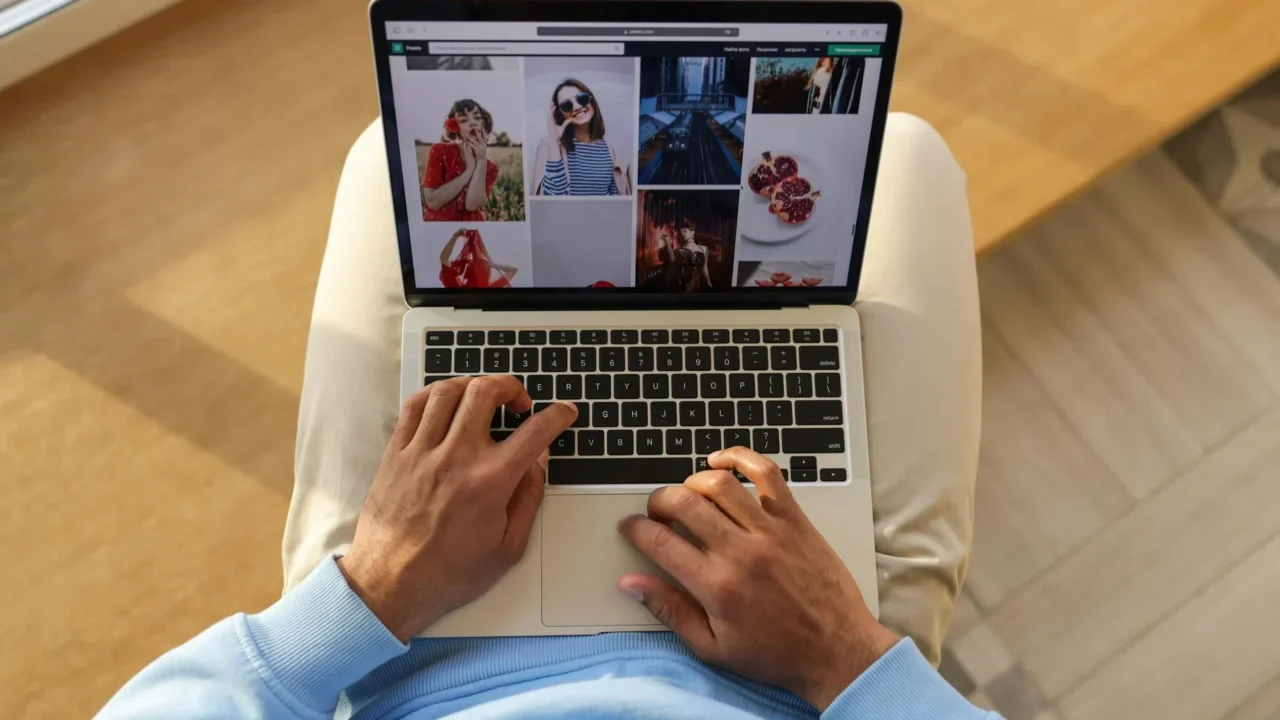 Online Shopping Computer Screen