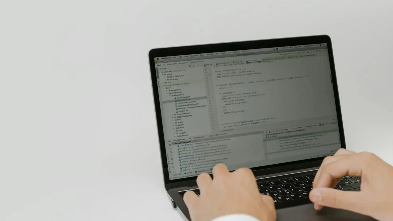 Software Comparison Laptop User